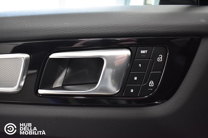 PORSCHE Cayenne Coupé 3.0 V6 Platinum Edition